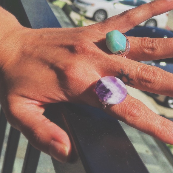 Natural Rose Quartz Stone Wire Wrapped Ring - Picture 5 of 6